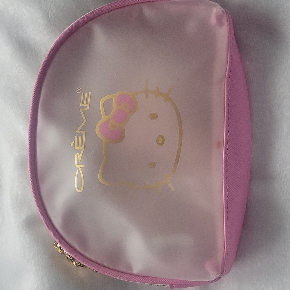 Crève Hello Kitty Pink Cosmetic Bag